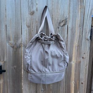 Beyond Yoga Convertible Gym Bag Backpack Tote Tan Travel Weekend